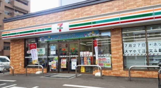 セブンイレブン 札幌北4条西25丁目店の画像