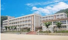 青山小学校の画像