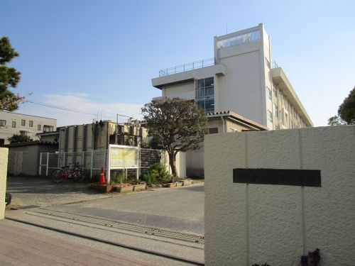 市川市立福栄中学校の画像