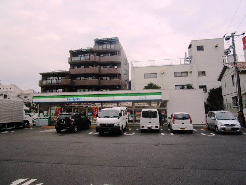 ファミリーマート 市川二俣店の画像