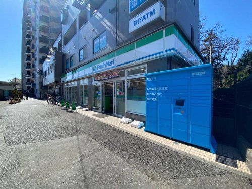 ファミリーマート 豊島園駅前店の画像