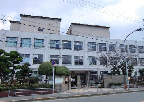 大阪市立西三国小学校の画像
