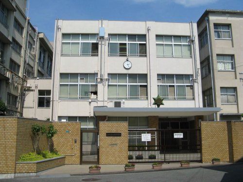 大阪市立東三国中学校の画像