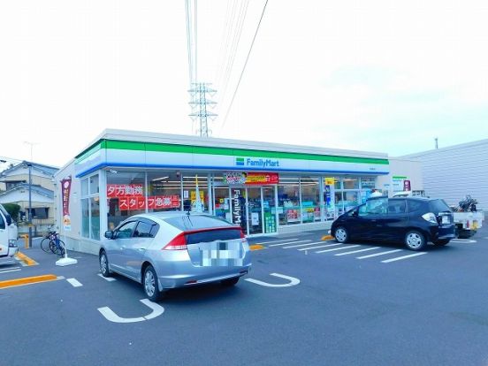 ファミリーマート太田鳥山店の画像