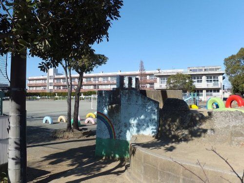 千葉市立鶴沢小学校の画像