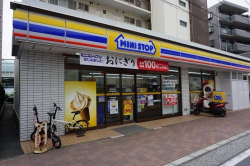 ミニストップ星川駅北口店の画像