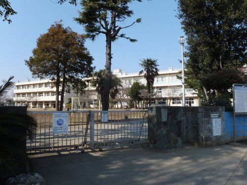 千葉市立園生小学校の画像