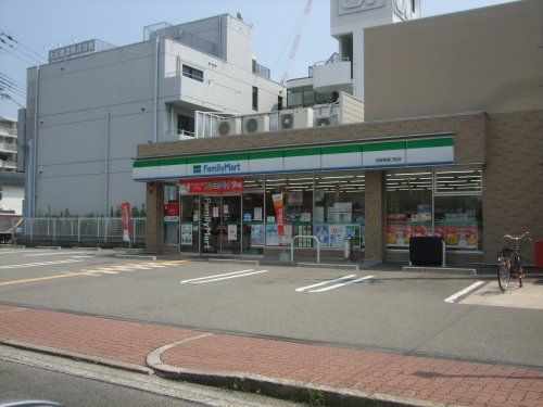 ファミリーマート南塚口町３の画像