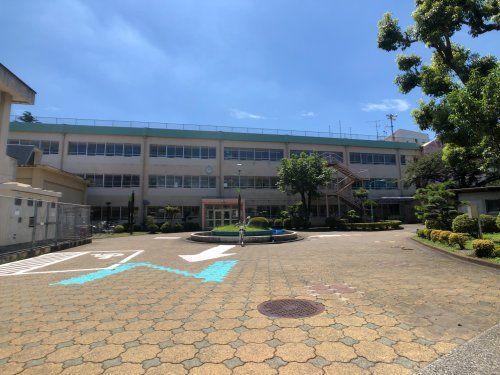 昭島市立拝島第二小学校の画像