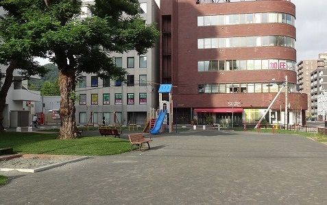 円山裏参道公園の画像