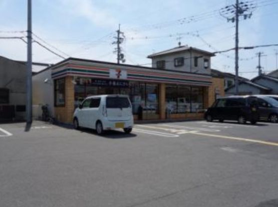 セブンイレブン 富田林川向町店の画像