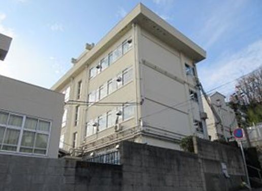 神戸市立高取台中学校の画像