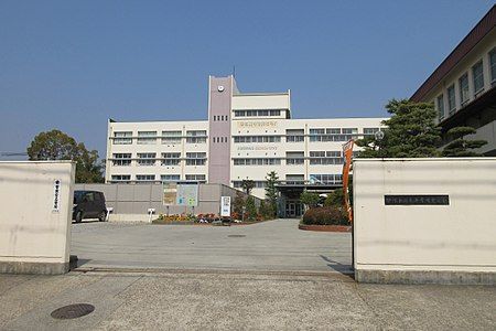 伊丹市立天王寺川中学校の画像