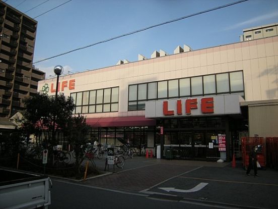 ライフ 歌島店の画像