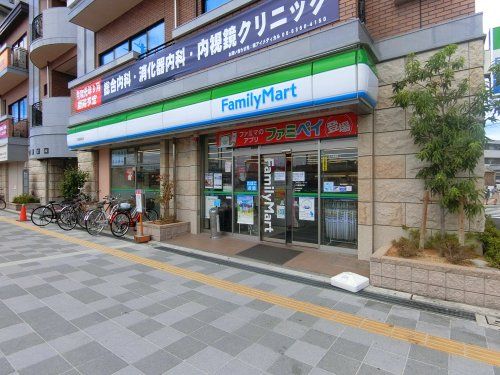 ファミリーマート　JR鳳駅前店の画像