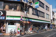 ファミリーマート 亀有北口店の画像