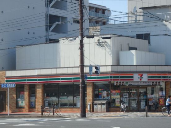 セブンイレブン 大阪中道3丁目店の画像