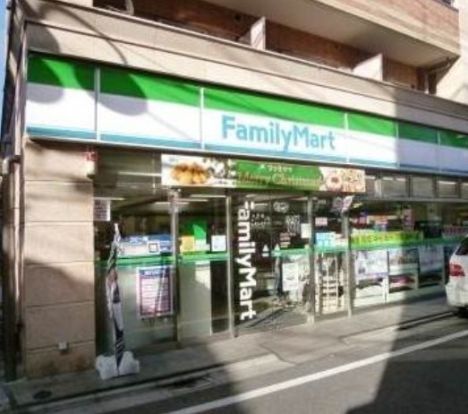 ファミリーマート 太子堂店の画像