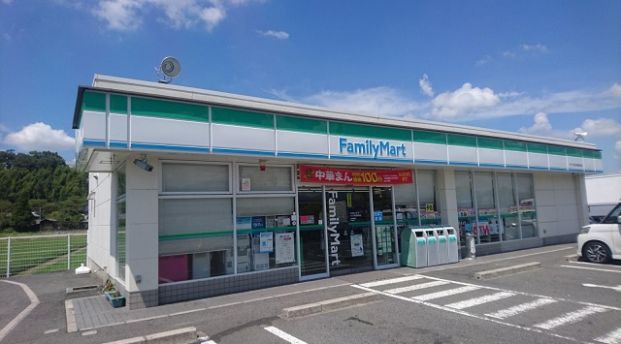 ファミリーマート ミナミ河内長野高向店の画像