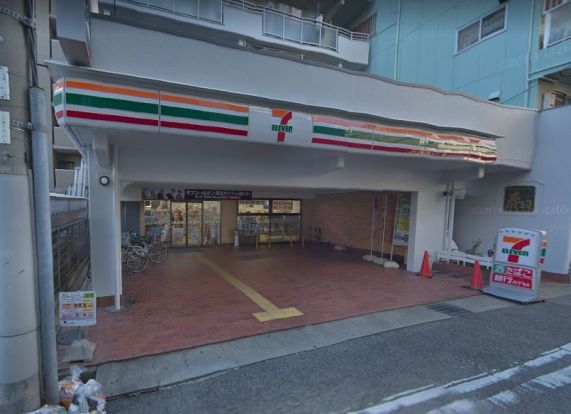 セブンイレブン 神戸八雲通1丁目店の画像