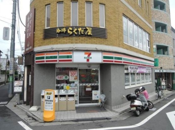 セブンイレブン 世田谷代田駅前店の画像