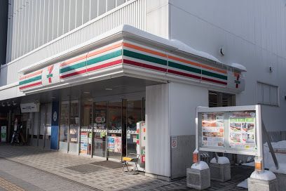 セブンイレブン円山公園駅店の画像