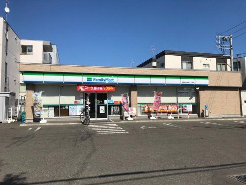 ファミリーマート 札幌北8条東17丁目店の画像