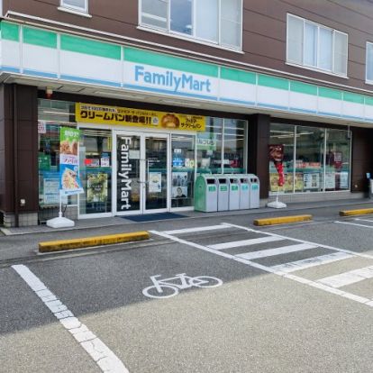 ファミリーマート　富山根塚町店の画像