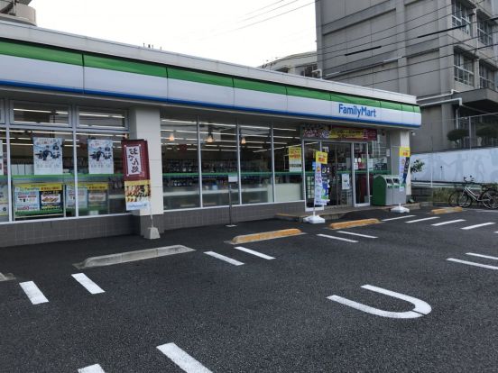 ファミリーマート 千歳台四丁目店の画像