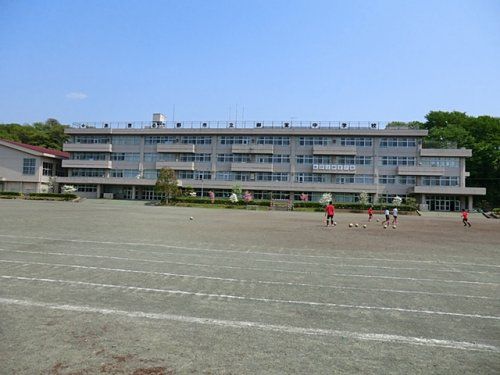 あきる野市立御堂中学校の画像