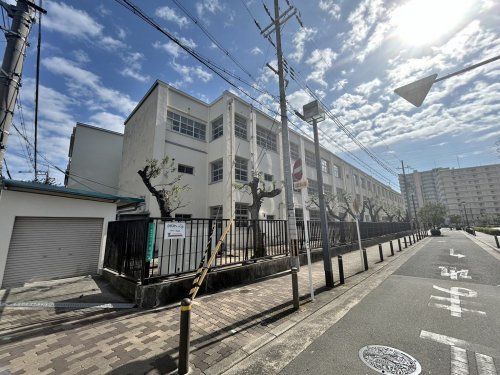 大阪市立長吉東小学校の画像