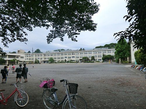 青梅市立第三小学校の画像