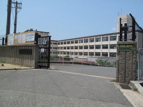 桃山台中学校の画像