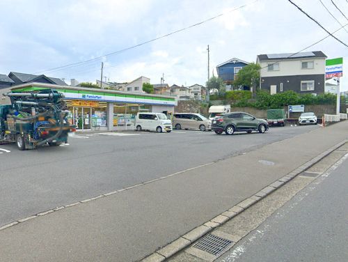 ファミリーマート藤沢下土棚店の画像