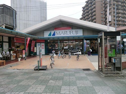 マルフジ東青梅店の画像