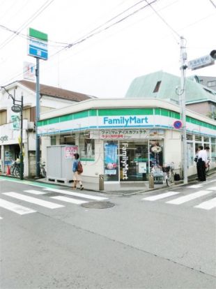 ファミリーマート　永福町駅南口の画像