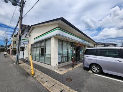 ファミリーマート 嵯峨嵐山駅北口店の画像