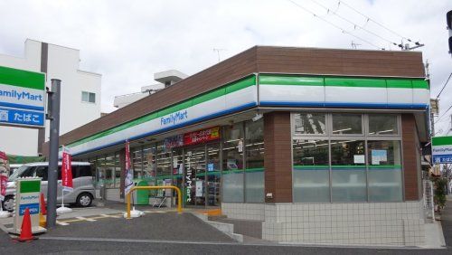 ファミリーマート 神戸城内通店の画像