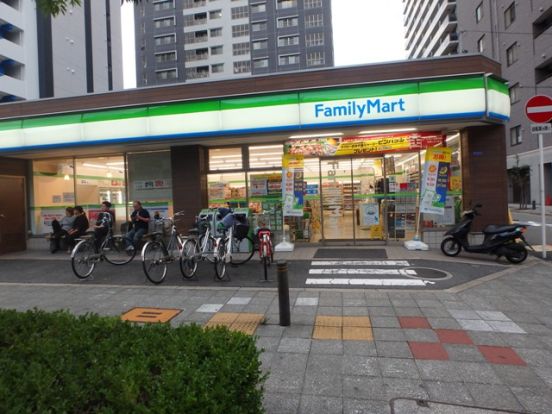 ファミリーマート 福島駅北店の画像