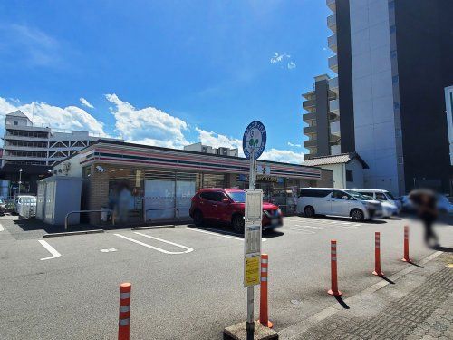 セブンイレブン 亀岡駅前店の画像