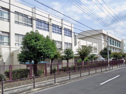 矢田西中学校の画像