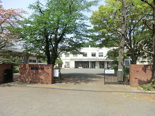 鶴ケ島市立鶴ヶ島中学校の画像