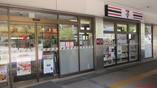 セブンイレブン 勝どき駅前店の画像