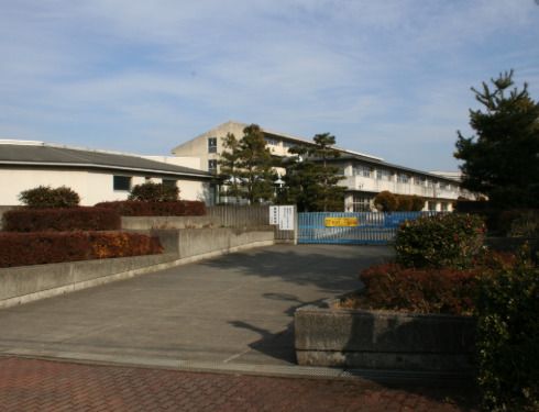 東松山市立白山中学校の画像