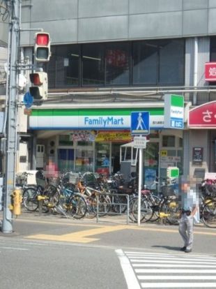 ファミリーマート 西九条駅北店の画像