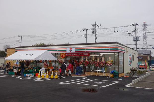 セブンイレブン 川越寺山店の画像