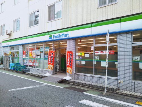 ファミリーマート池尻2丁目店の画像