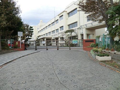 横浜市立港南台第一小学校の画像