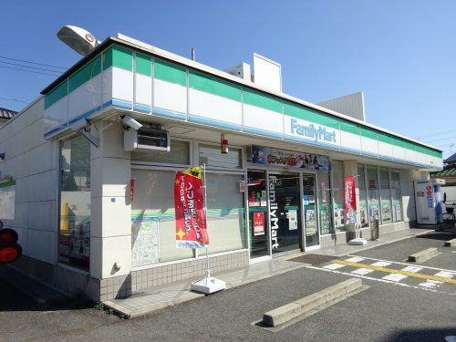 ファミリーマート大東寺川店の画像