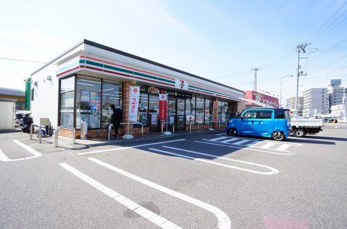 セブン-イレブン 新潟本馬越店の画像